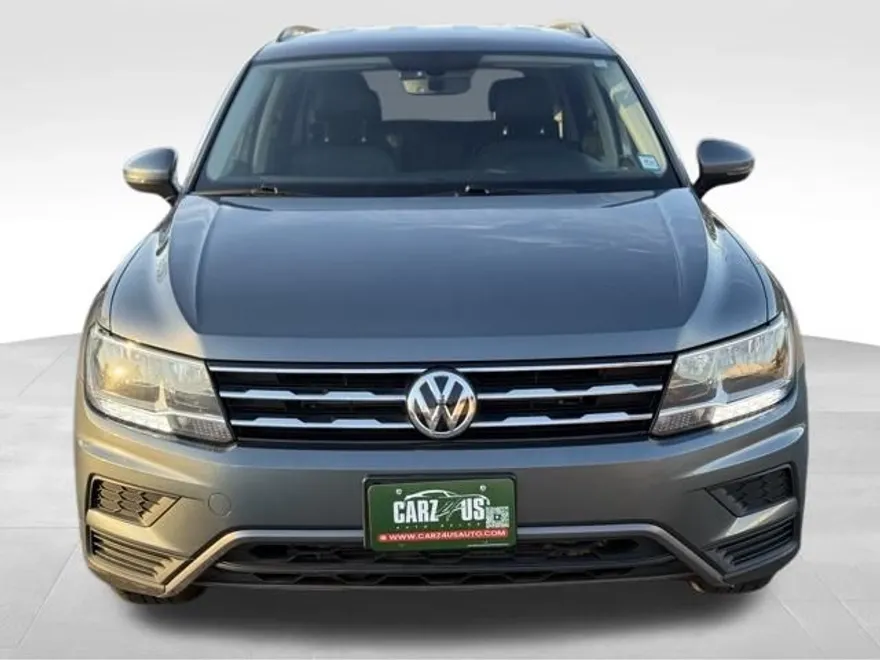 2021 Volkswagen Tiguan SE photo 1
