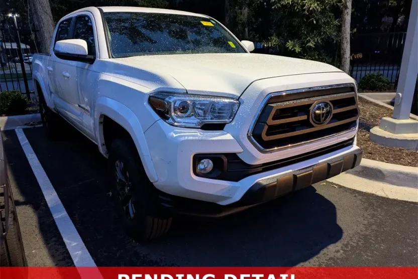 2023 Toyota Tacoma SR5 photo 1
