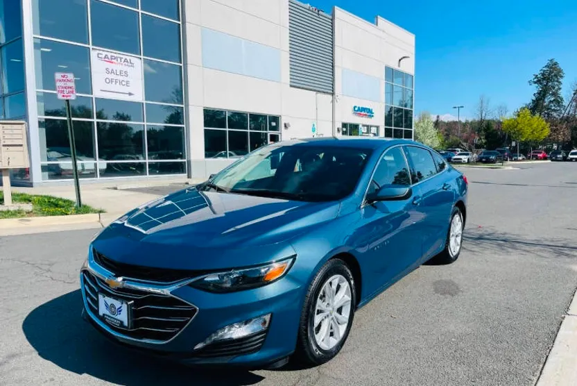 2024 Chevrolet Malibu 1LT photo 1