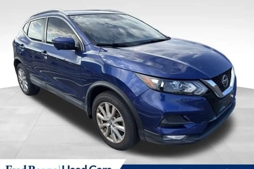2020 Nissan Rogue Sport SV photo 1