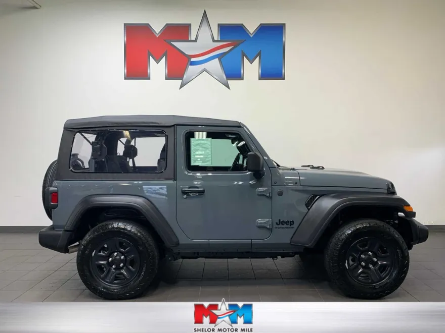 2025 Jeep Wrangler Sport photo 1