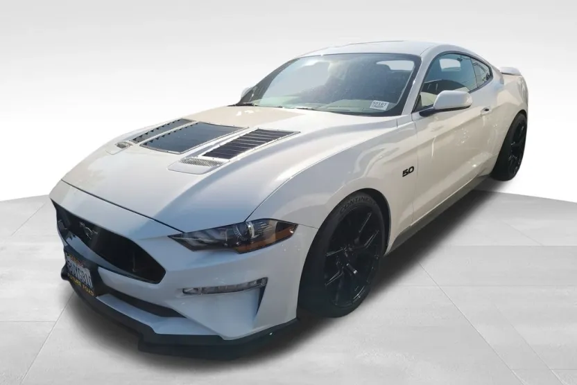 2020 Ford Mustang GT photo 1