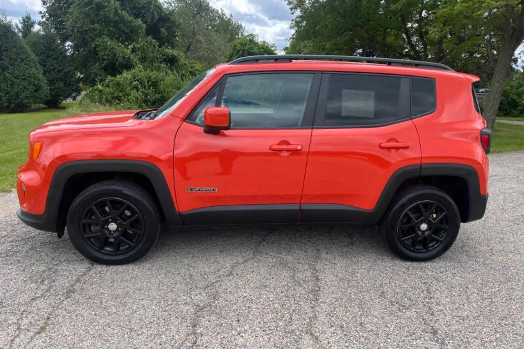 2021 Jeep Renegade Latitude photo 1