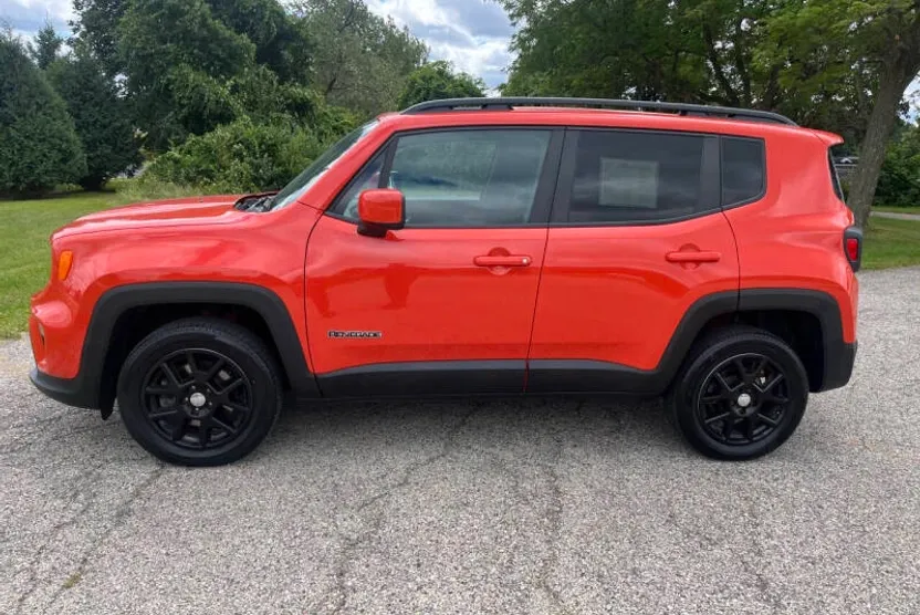 2021 Jeep Renegade Latitude photo 1