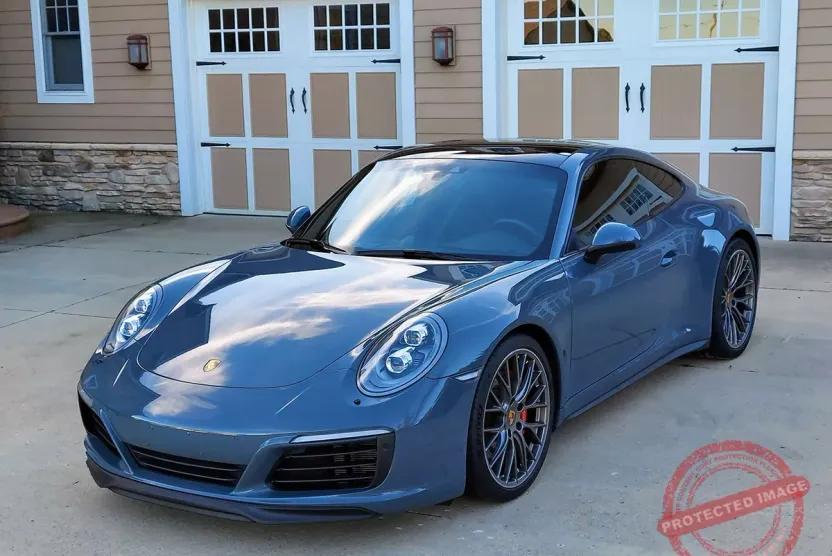 2017 Porsche 911 4S 4 GTS photo 1
