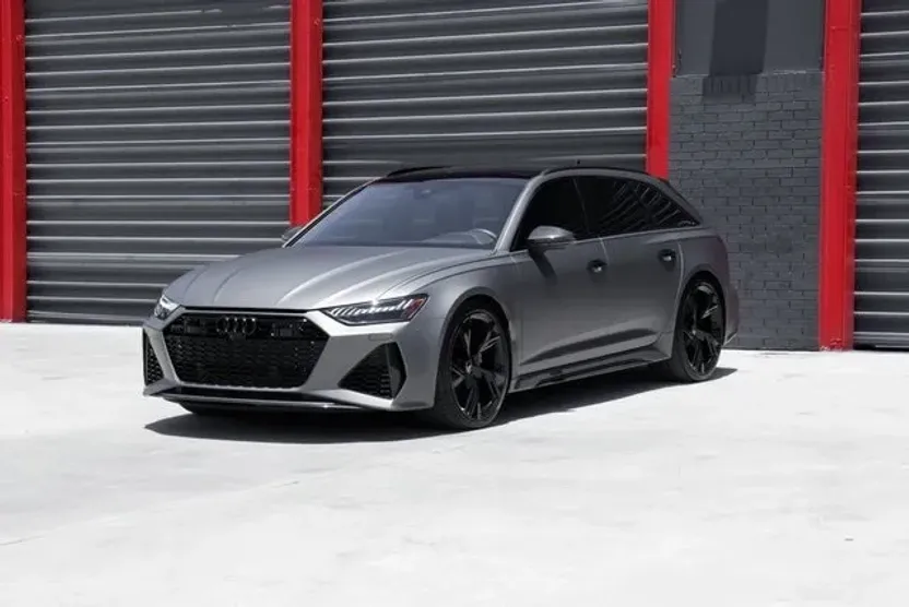 2023 Audi RS 6 Avant Base photo 1
