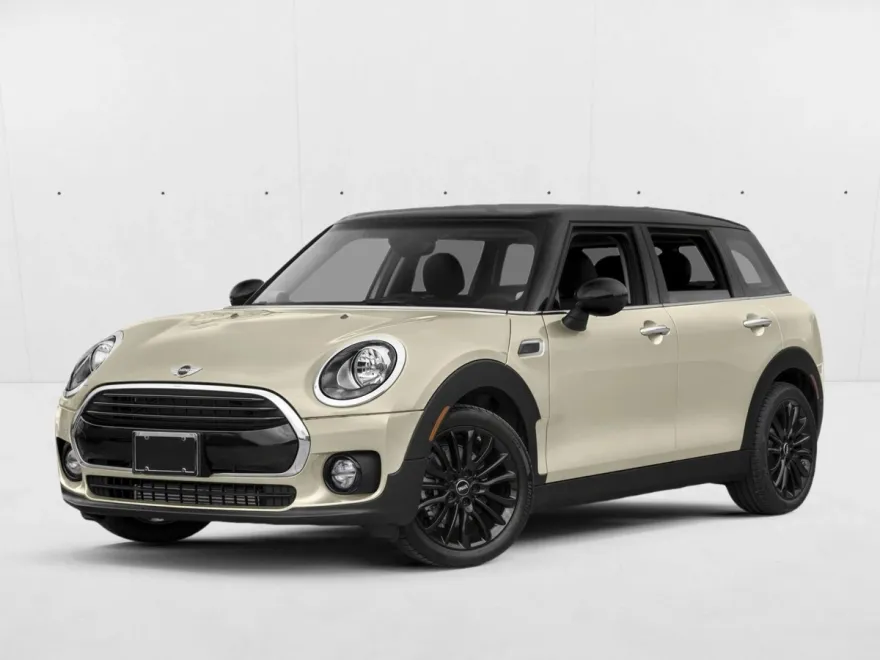 2017 Mini Clubman Base ALL4 photo 1