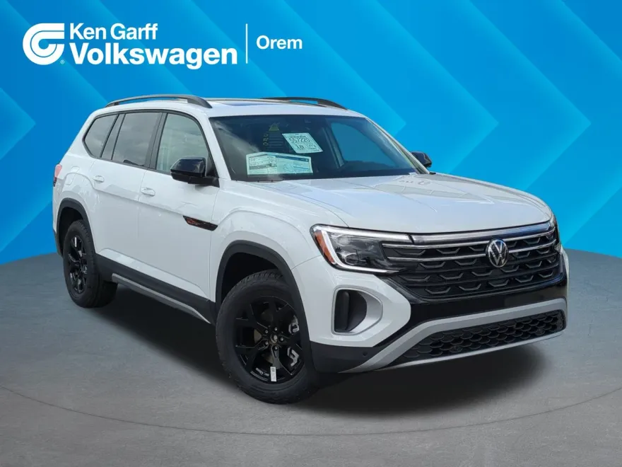 2025 Volkswagen Atlas Peak Edition SE photo 1