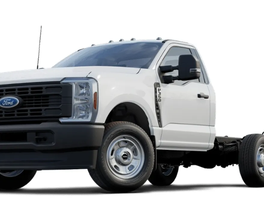 2025 Ford F-350 XL photo 1