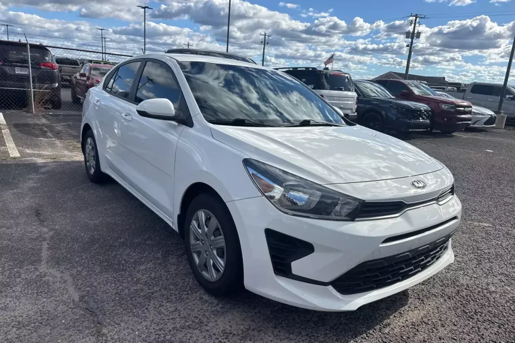2021 Kia Rio S photo 1