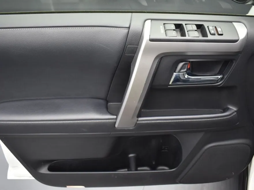 2024 Toyota 4Runner SR5 photo 14