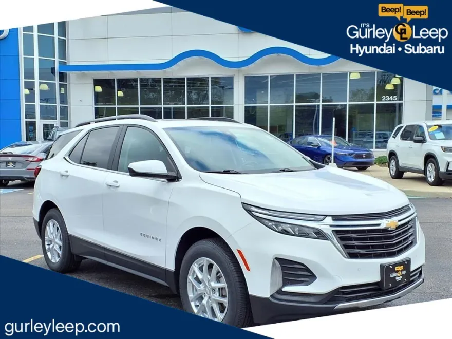 2022 Chevrolet Equinox LT photo 1