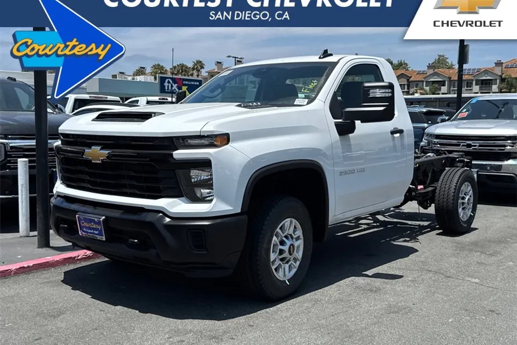 2025 Chevrolet Silverado 2500HD photo 1