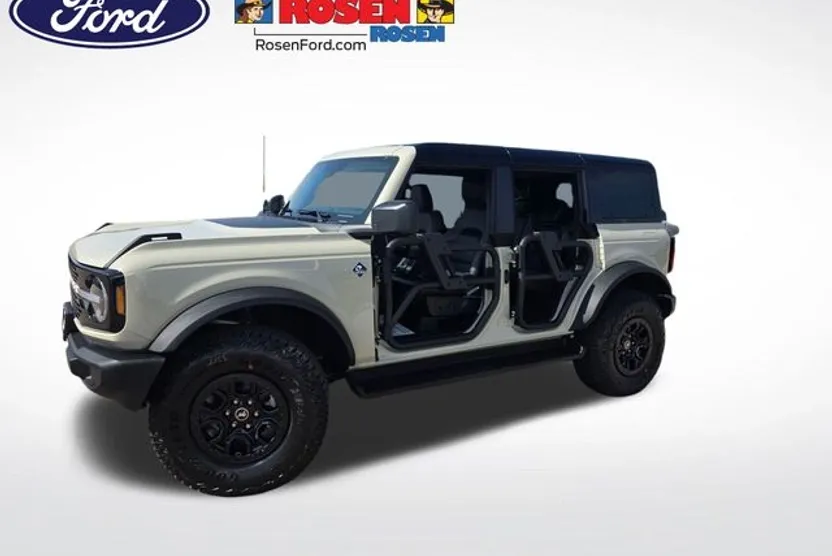 2025 Ford Bronco Outer Banks photo 1