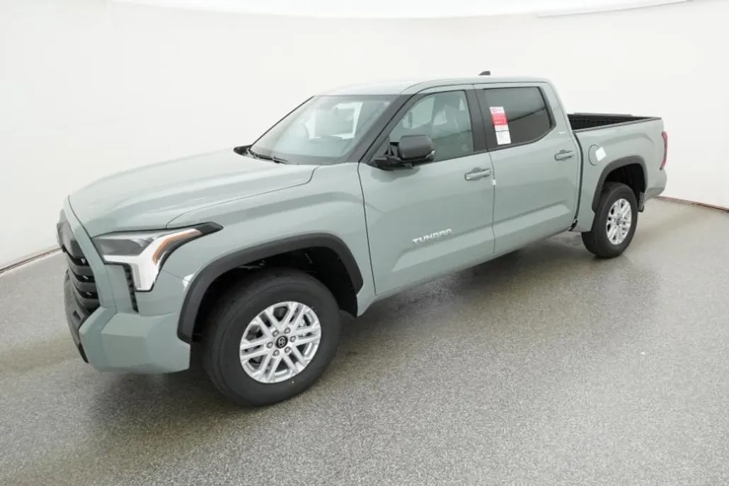 2026 Toyota Tundra SR5 photo 1