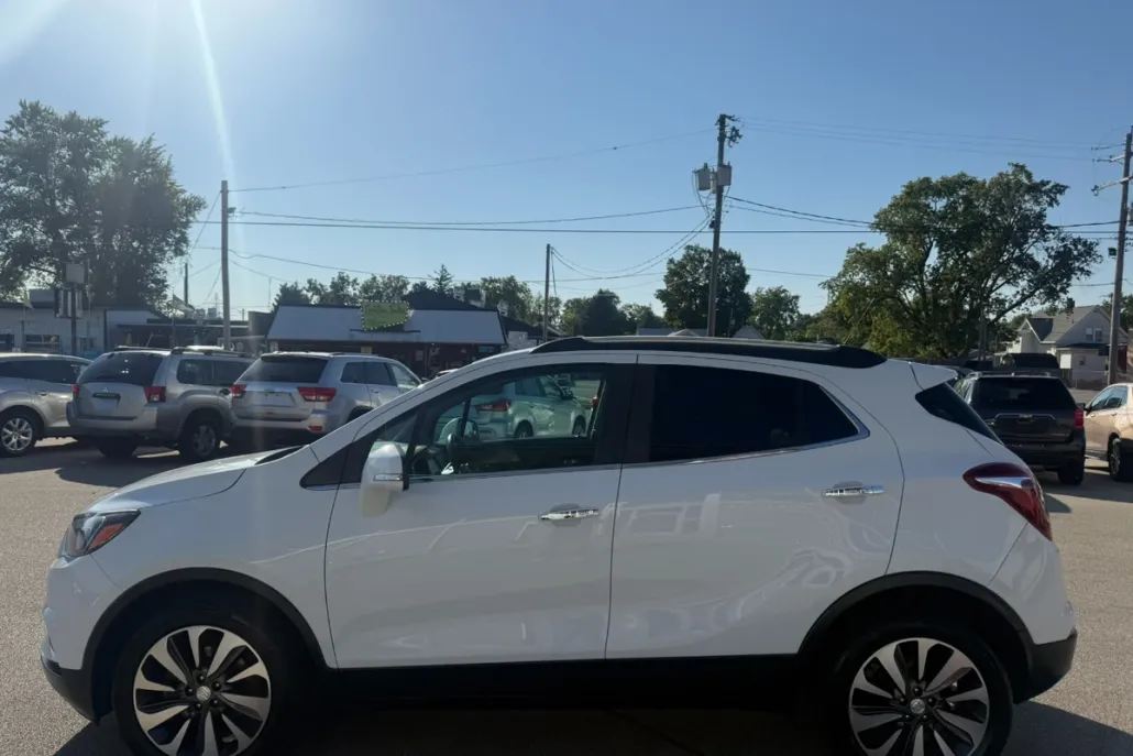 2017 Buick Encore Essence photo 1