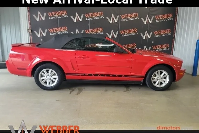 2007 Ford Mustang V6 Premium Convertible photo 1