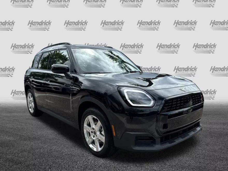 2025 Mini Countryman S ALL4 photo 1