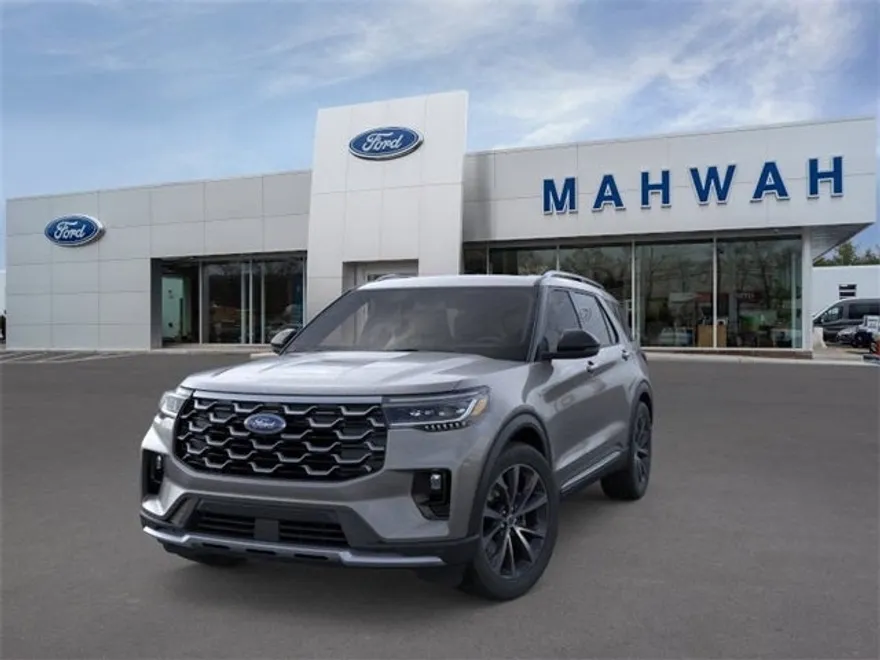 2025 Ford Explorer Platinum photo 1