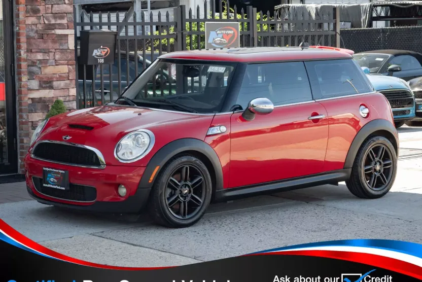2009 Mini Cooper Hardtop 2 Door photo 1
