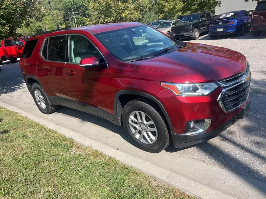 2019 Chevrolet Traverse 3LT photo 1