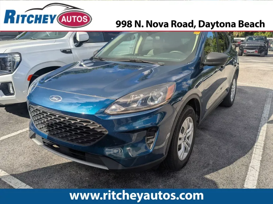 2020 Ford Escape S photo 1