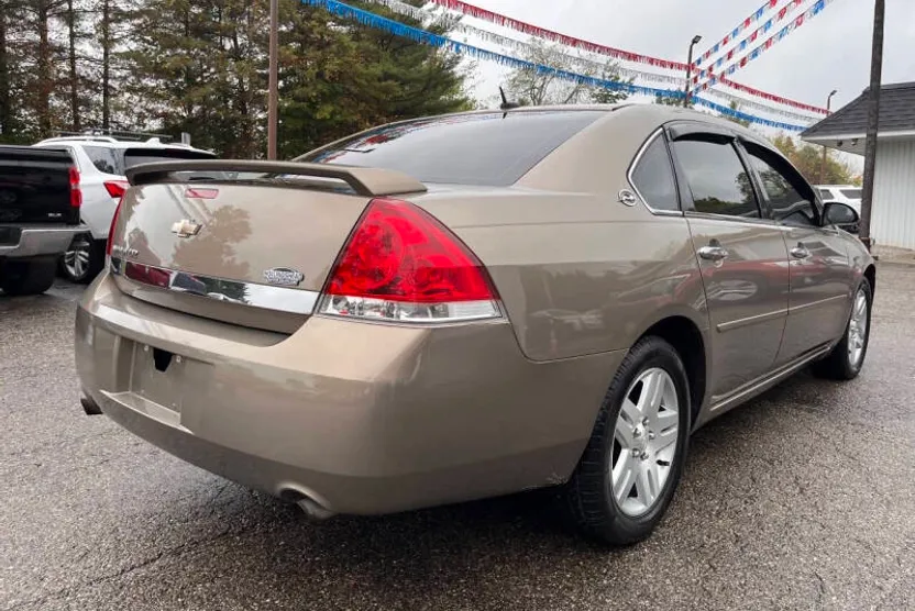 2007 Chevrolet Impala LTZ photo 1