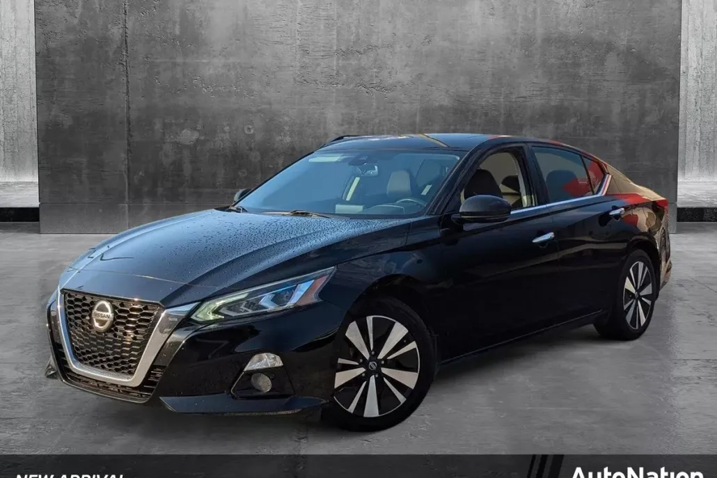 2019 Nissan Altima 2.5 SV photo 1