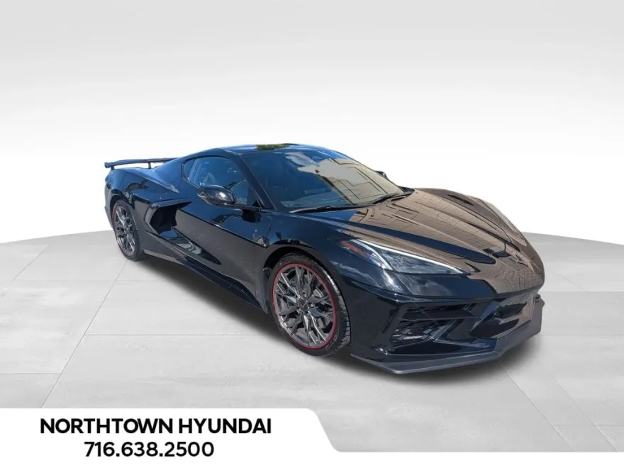 2025 Chevrolet Corvette Stingray 2LT photo 1