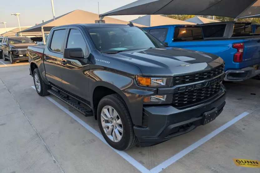 2022 Chevrolet Silverado 1500 Custom photo 1