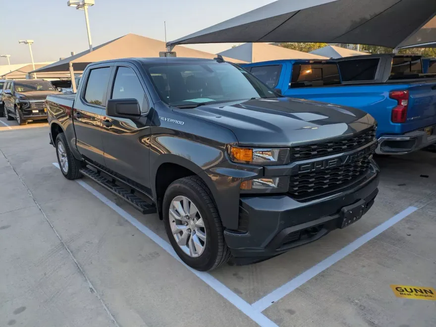 2022 Chevrolet Silverado 1500 Custom photo 1