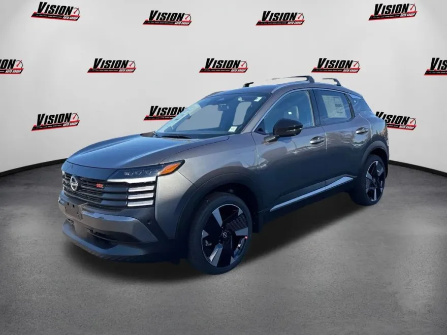 2026 Nissan Kicks SR photo 1