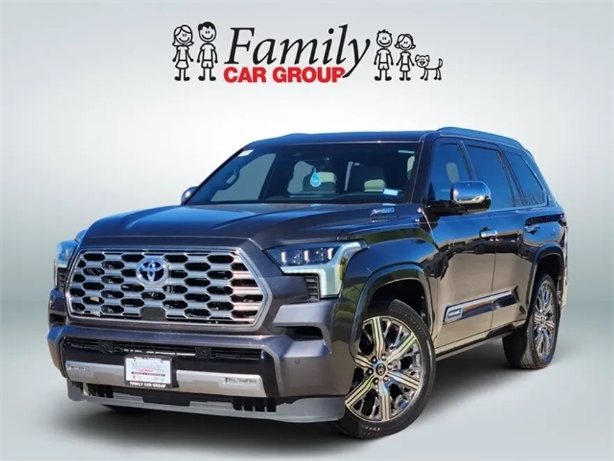 2024 Toyota Sequoia Capstone photo 1