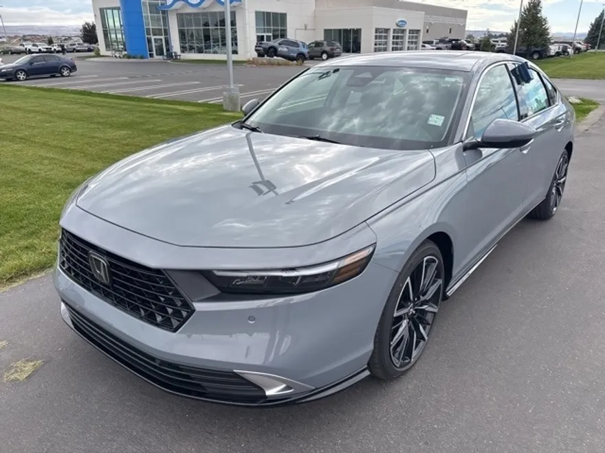 2025 Honda Accord Hybrid Touring photo 1