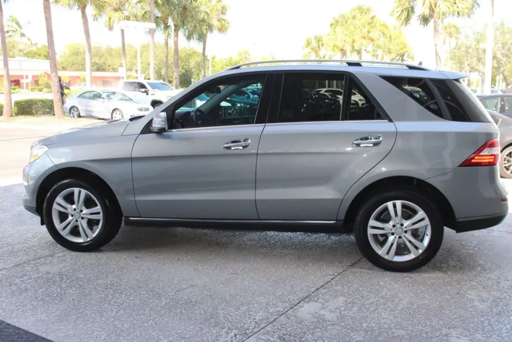 2015 Mercedes Benz ML 350 photo 1