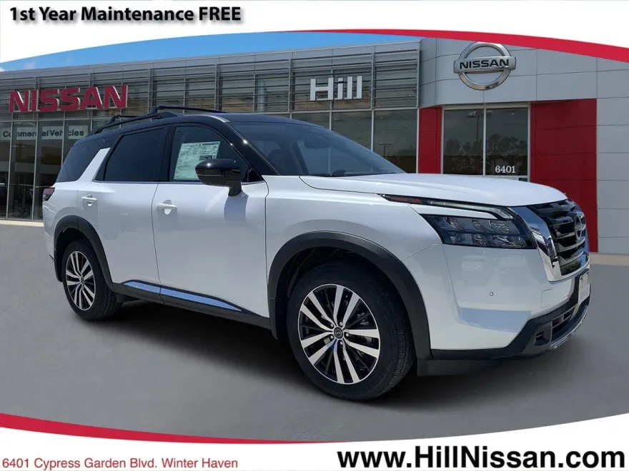 2025 Nissan Pathfinder Platinum photo 1