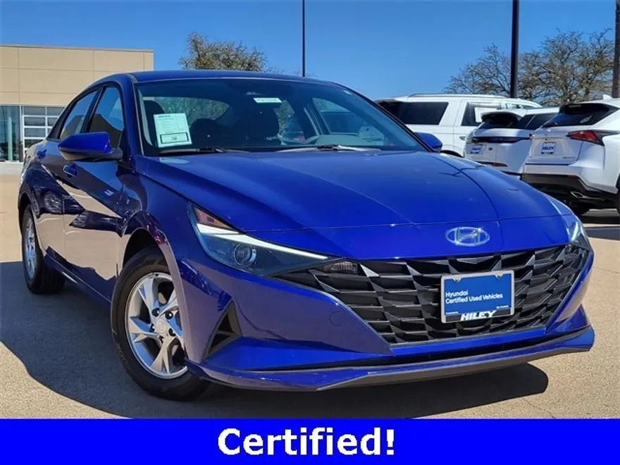2023 Hyundai Elantra SE photo 1