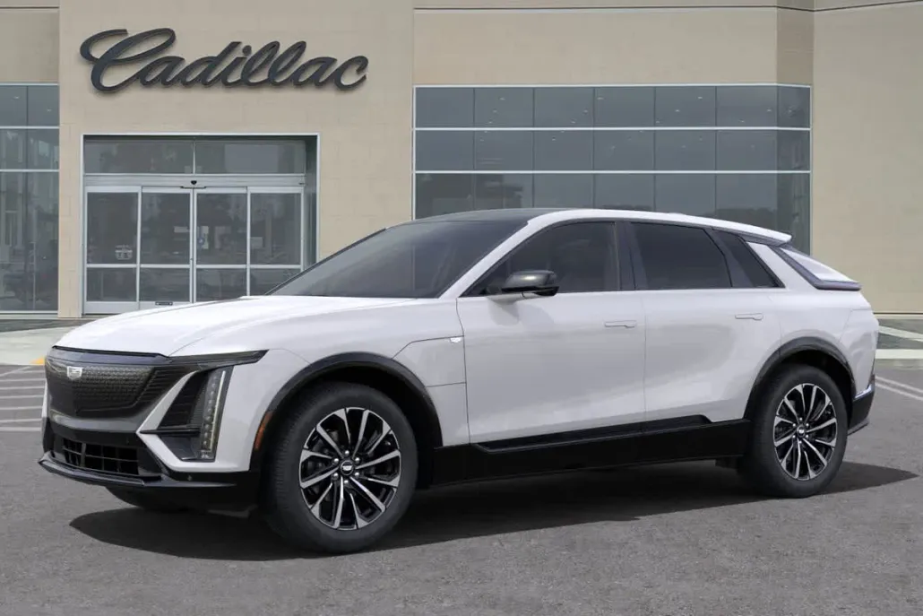 2025 Cadillac Lyriq Sport photo 1