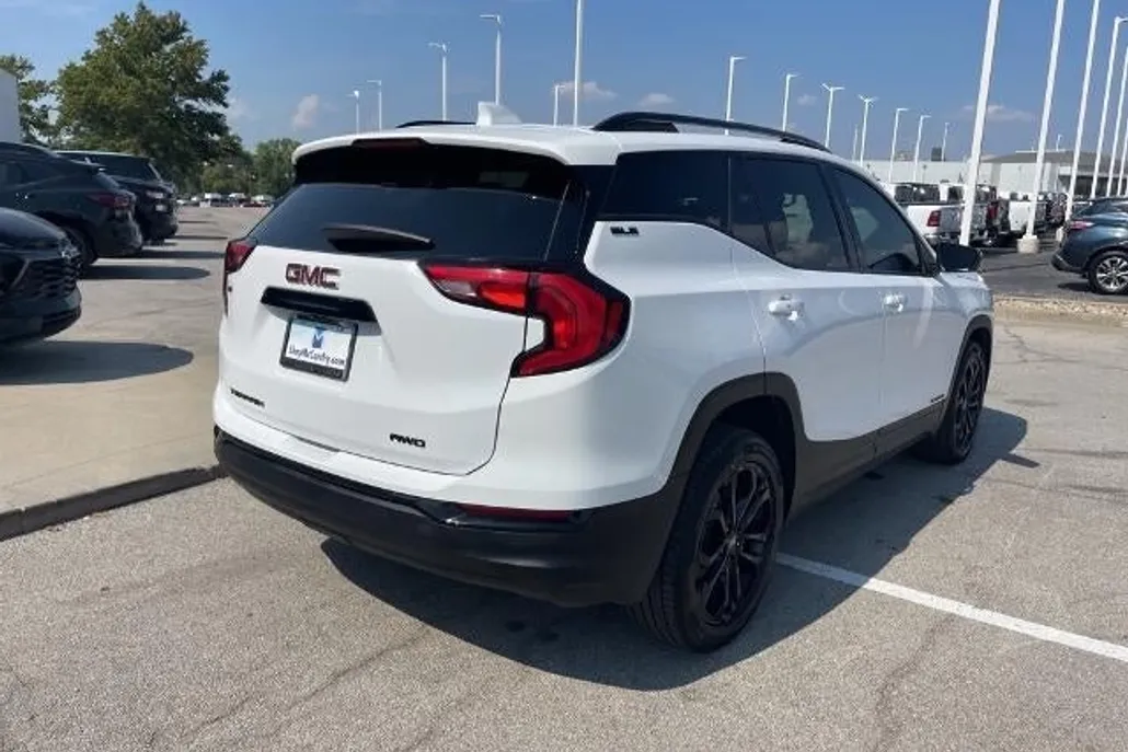 2021 Gmc Terrain SLE photo 1