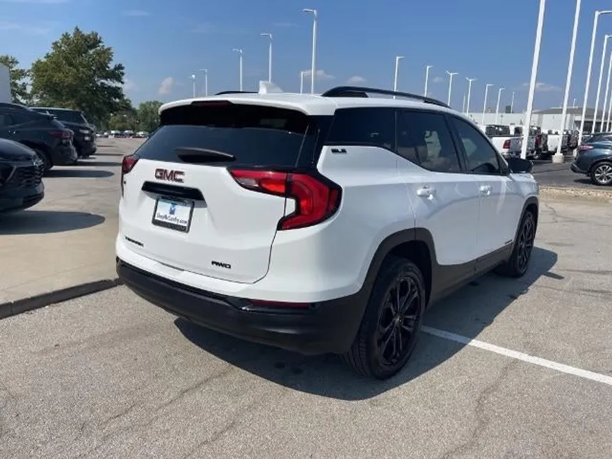 2021 Gmc Terrain SLE photo 1