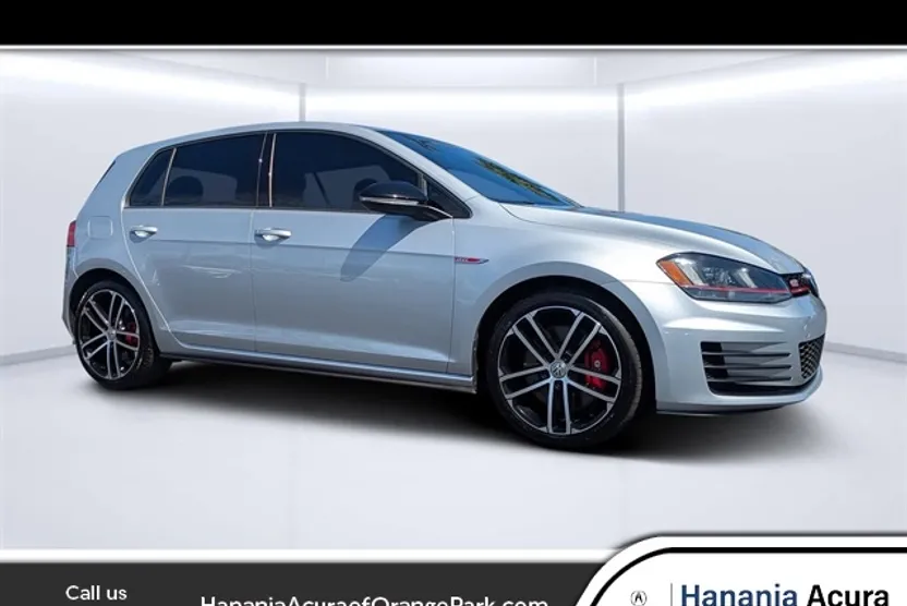 2017 Volkswagen Golf GTI Sport photo 1