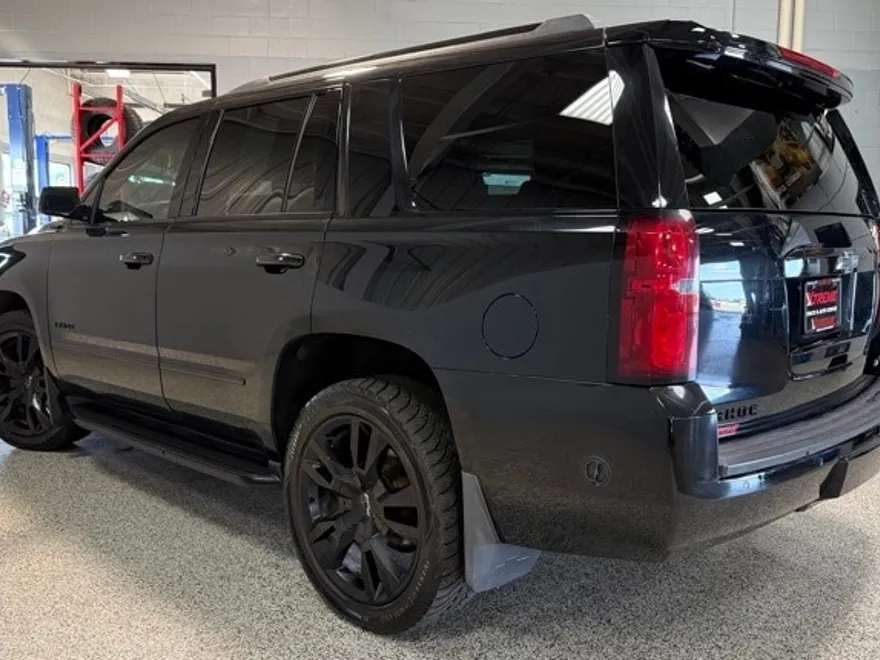 2018 Chevrolet Tahoe Premier photo 1