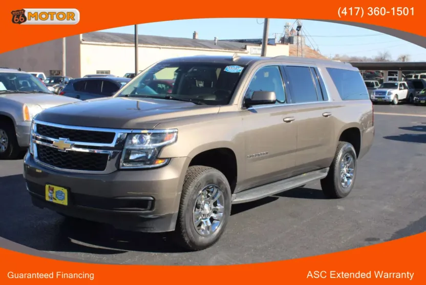 2016 Chevrolet Suburban LT photo 1