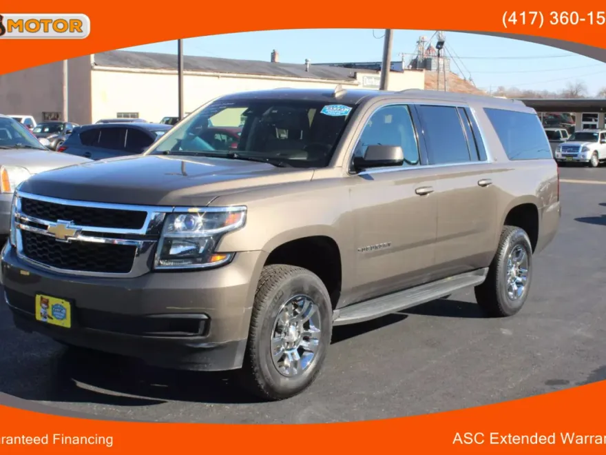 2016 Chevrolet Suburban LT photo 1
