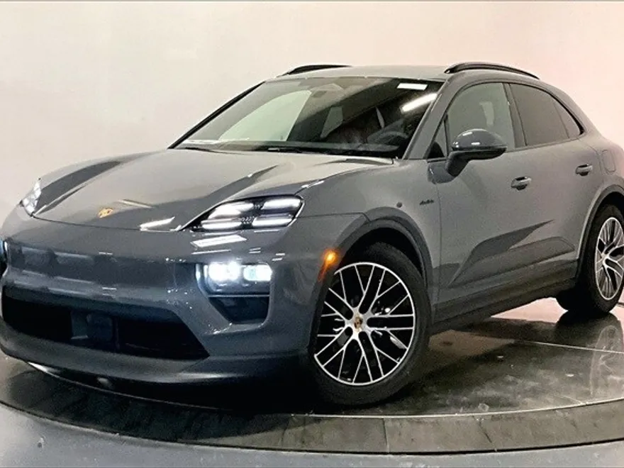 2025 Porsche Macan 4 Electric photo 1