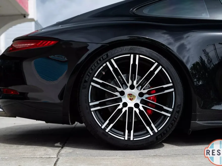 2014 Porsche 911 4S photo 24