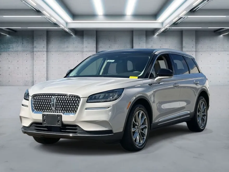 2022 Lincoln Corsair Standard photo 1