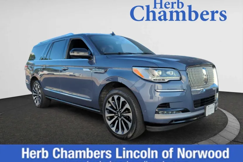2022 Lincoln Navigator Reserve L photo 1