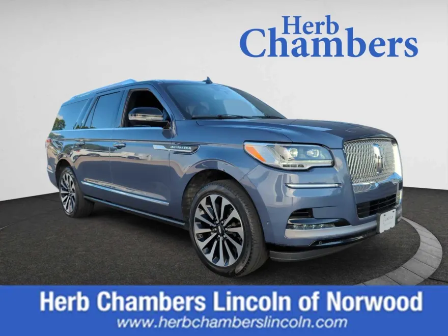 2022 Lincoln Navigator Reserve L photo 1