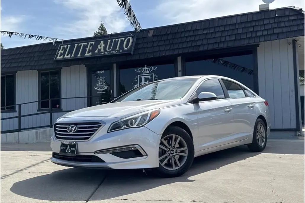 2015 Hyundai Sonata 1500 LTZ photo 1
